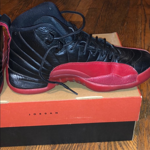 Jordan 12 - Picture 5 of 6